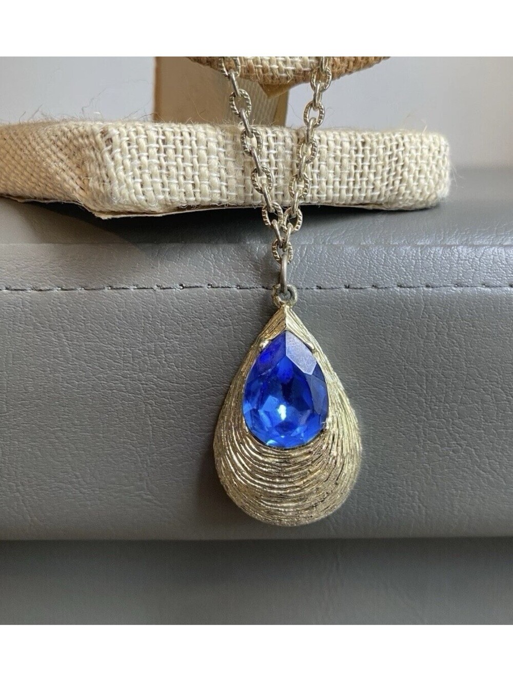 Vintage Vibrant Blue Teardrop Pendant Necklace Gold Tone Costume Jewelry